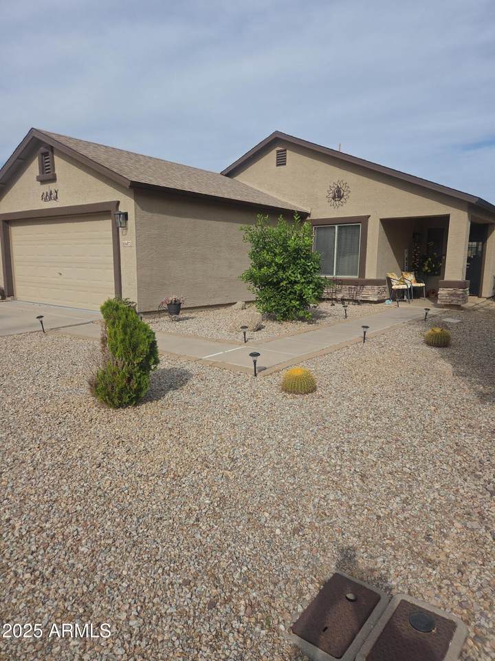6872 Pine Way - Photo 1