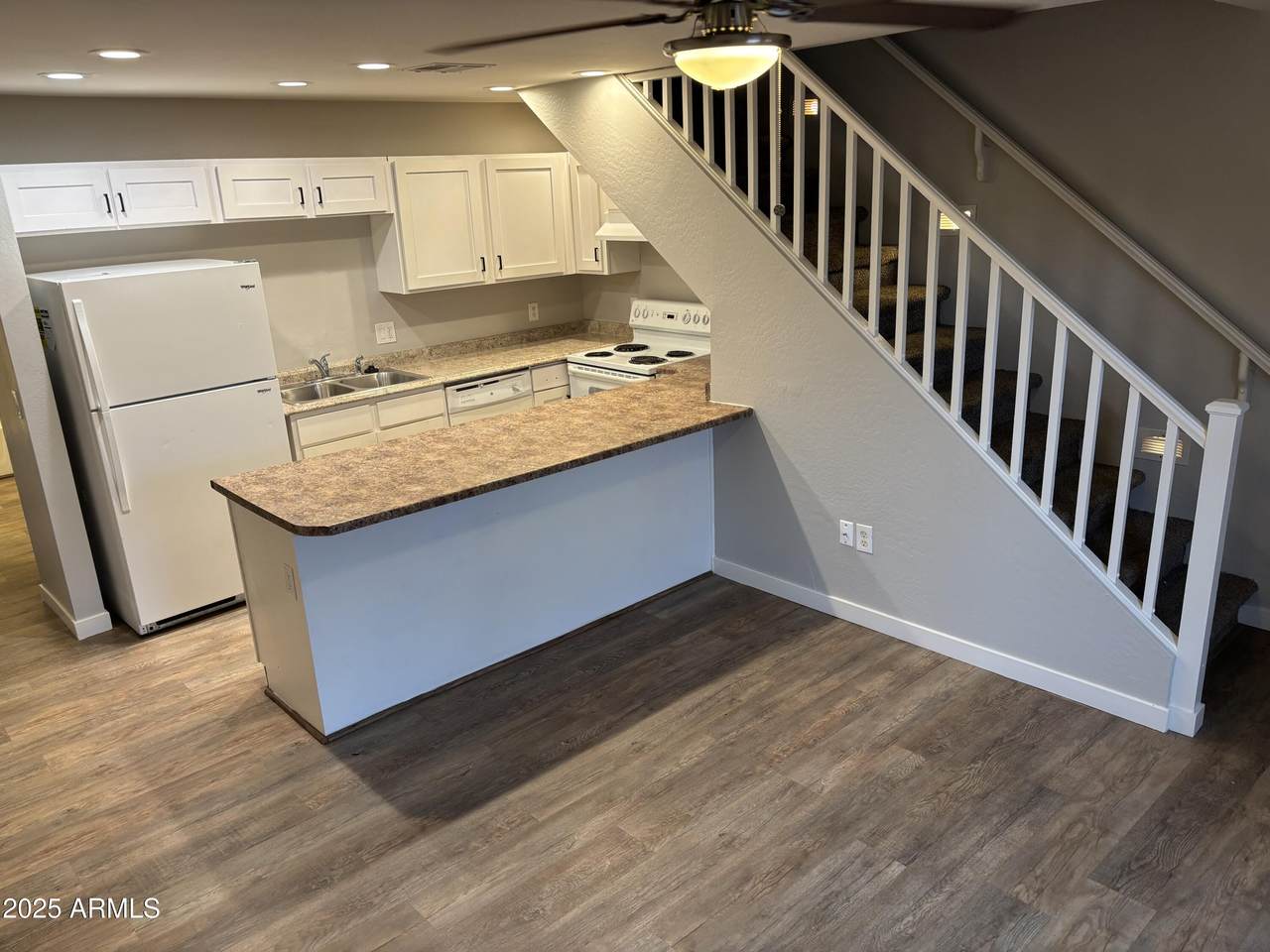 528 Navajo Avenue - Photo 1