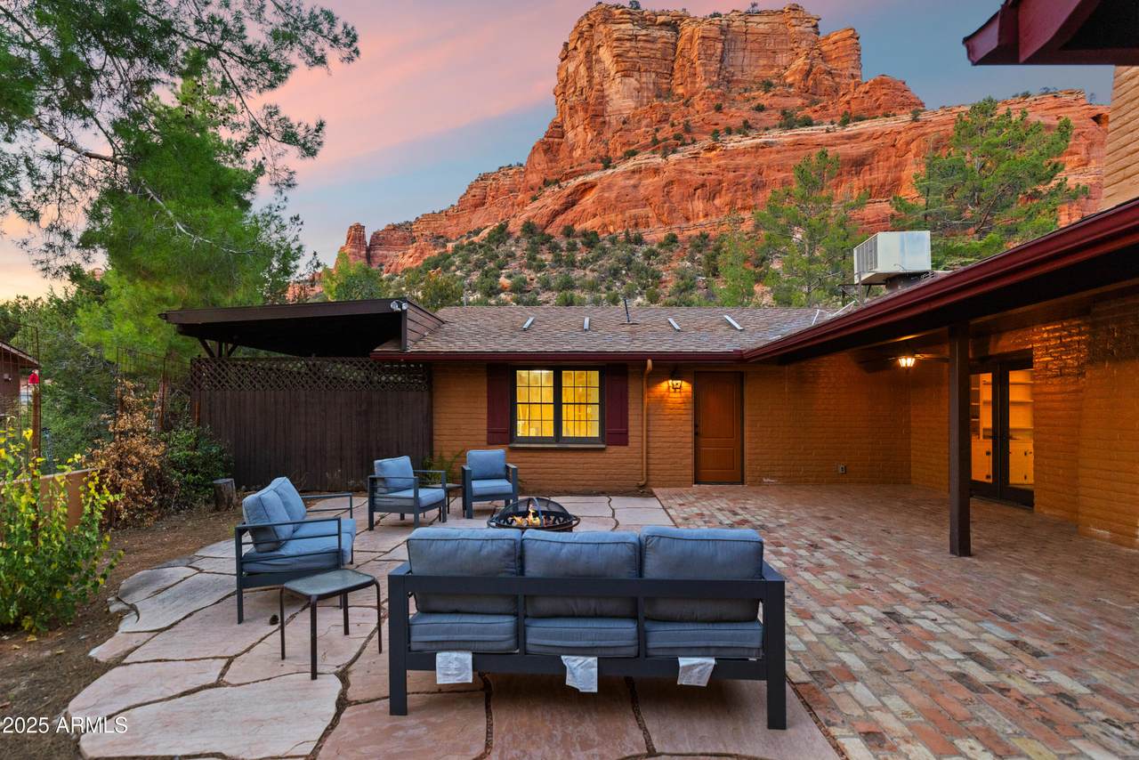 195 Courthouse Butte Road - Photo 1