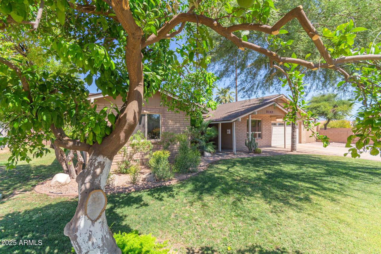 3142 Altadena Avenue - Photo 1