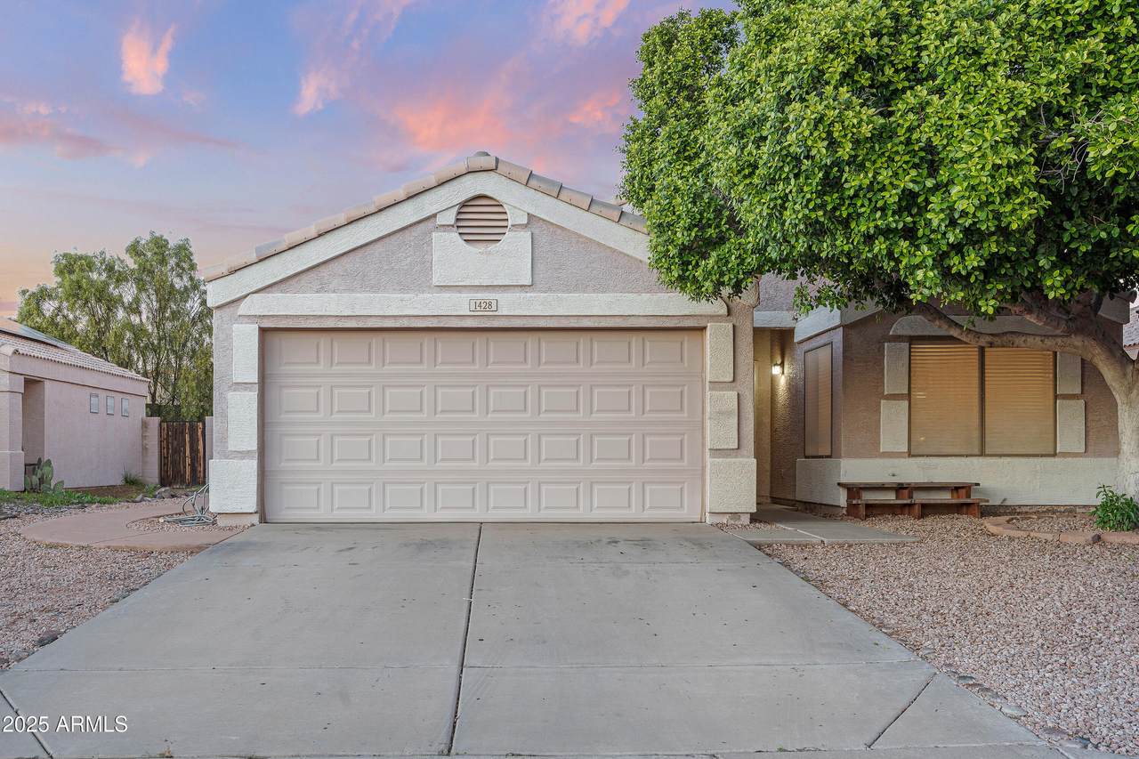 1428 Mesquite Avenue - Photo 1