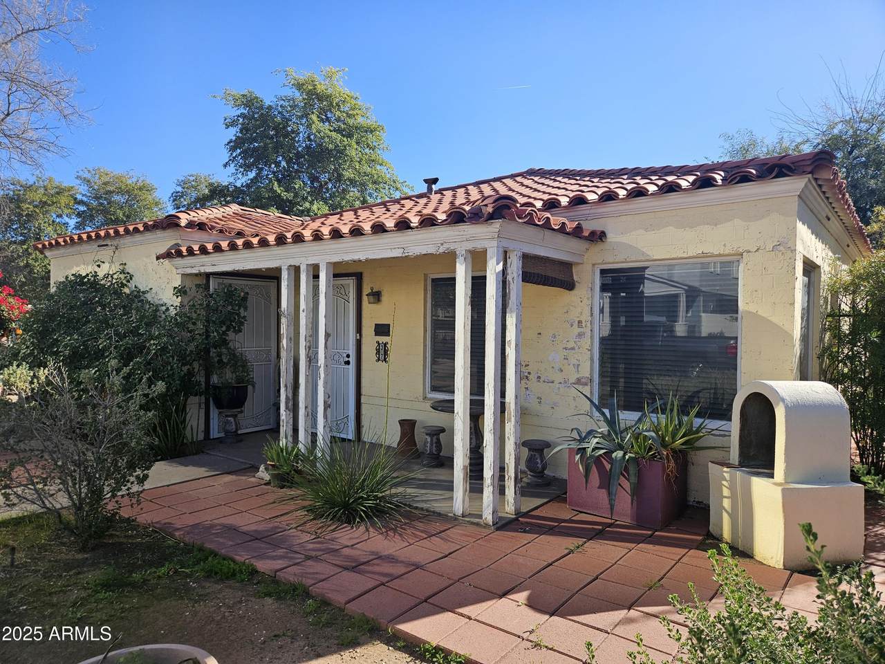 37 Virginia Avenue - Photo 1