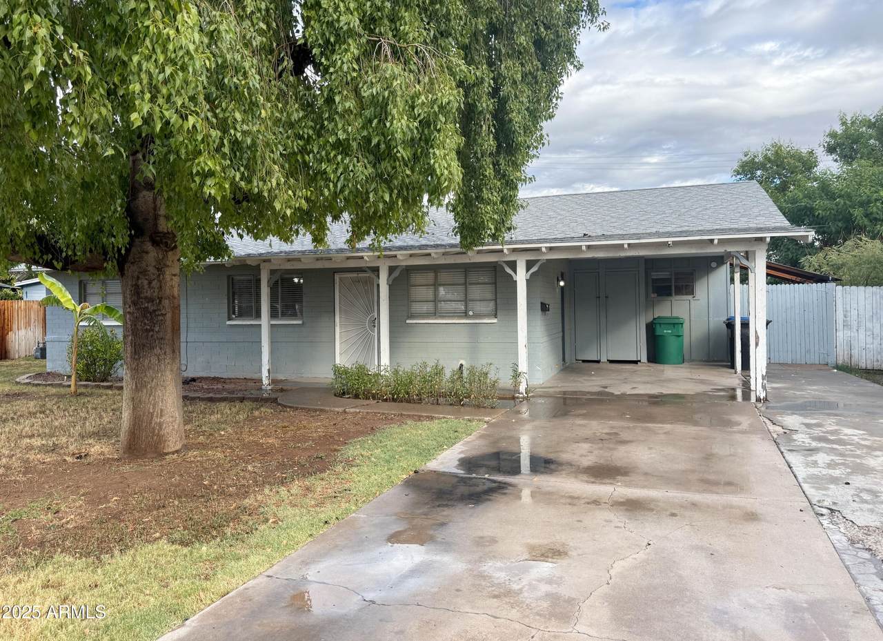 348 8th Drive - Photo 1