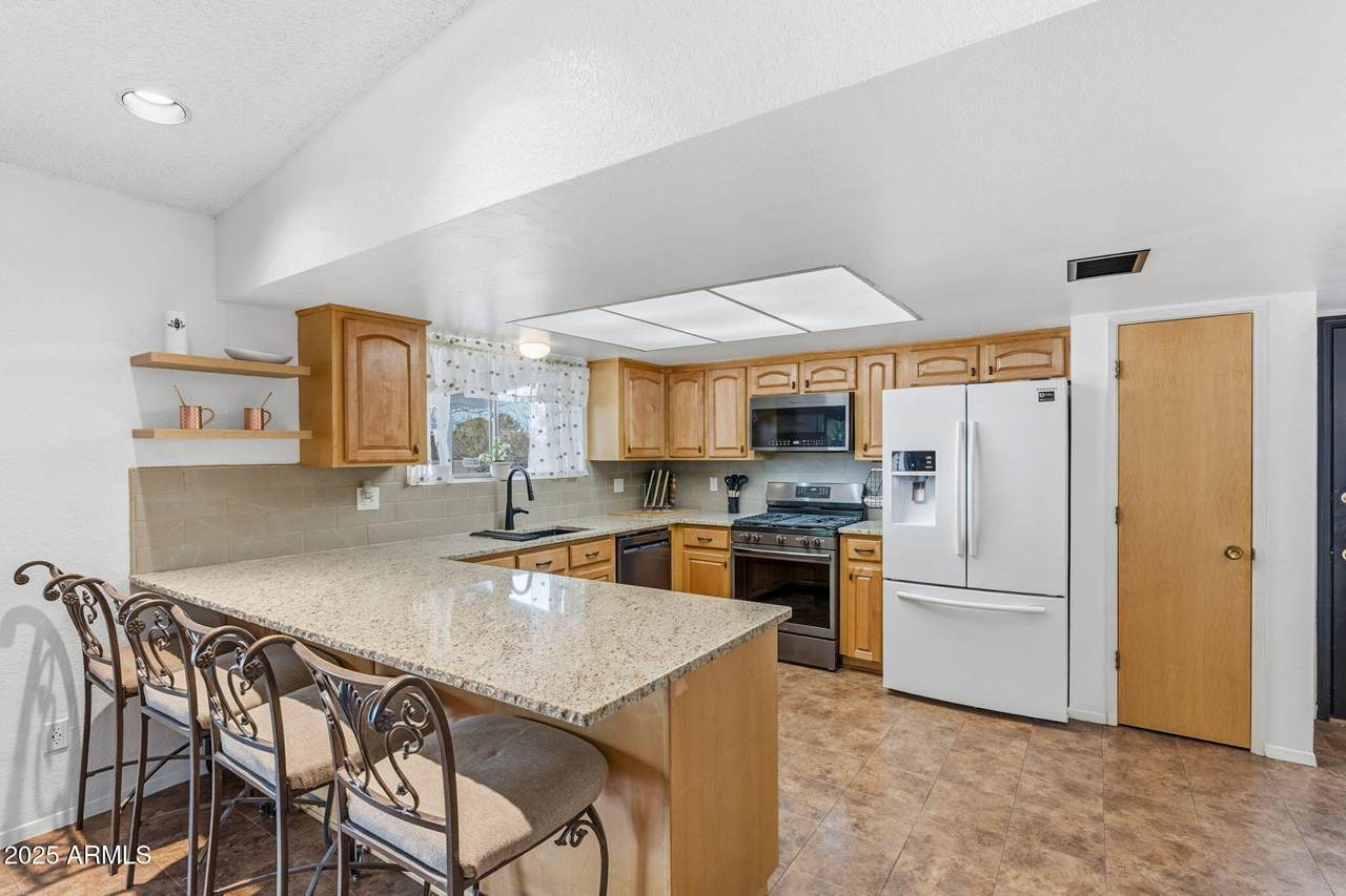 701 Canterbury Drive - Photo 1