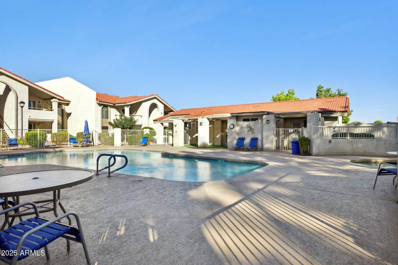 10610 48TH Street - Photo 1