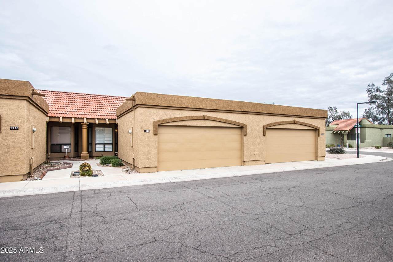 1318 Cobb Drive - Photo 1