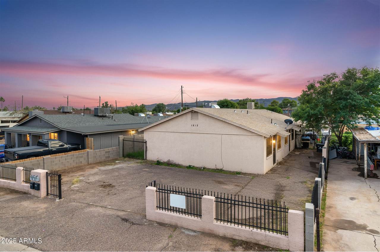 1815 Pueblo Avenue - Photo 1