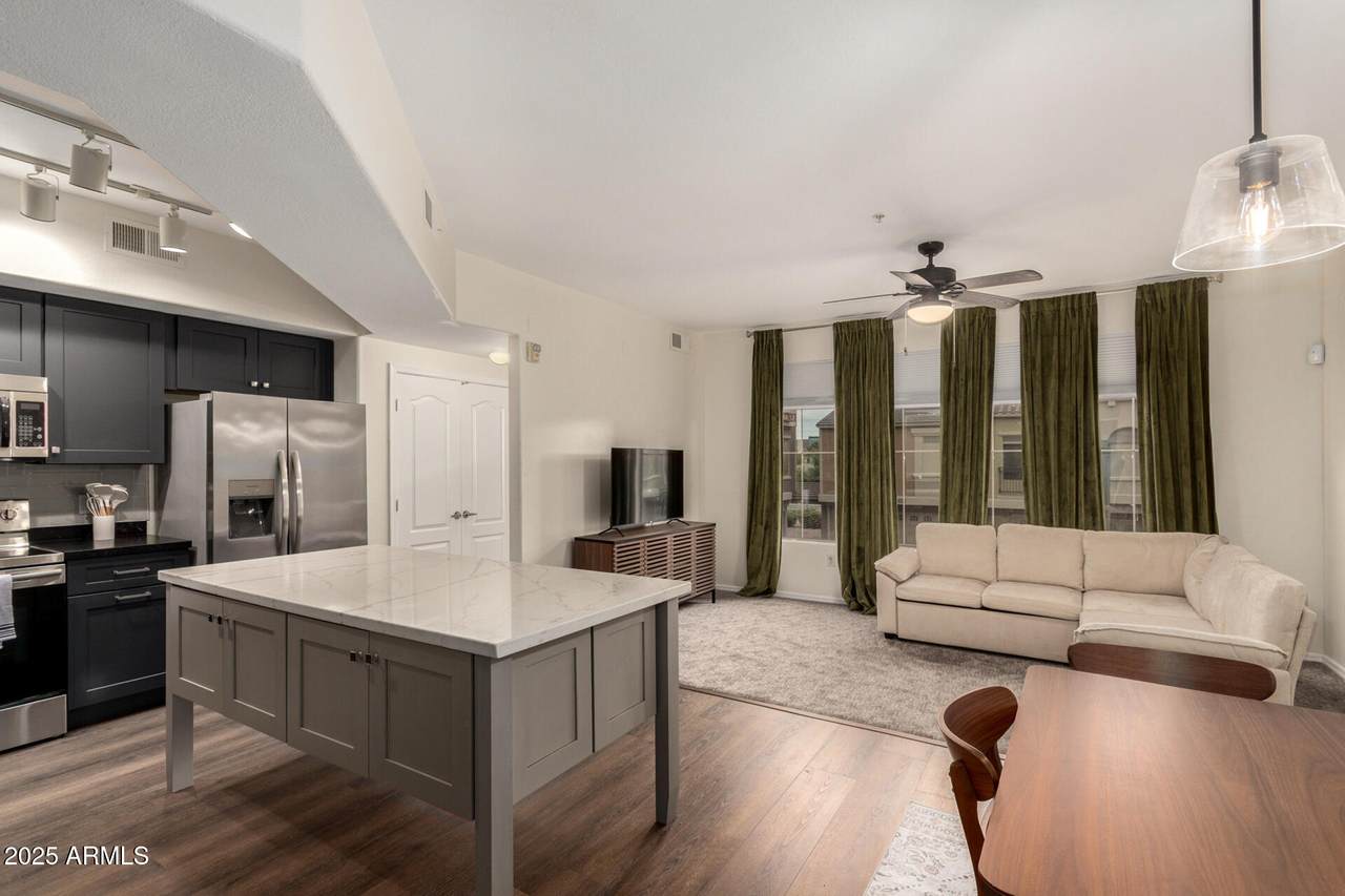 240 Juniper Avenue - Photo 1