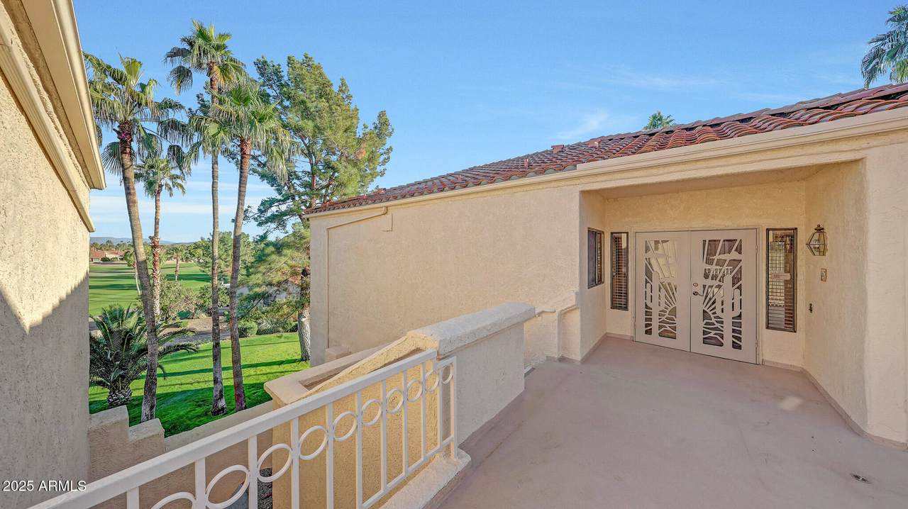 19400 Westbrook Parkway - Photo 1