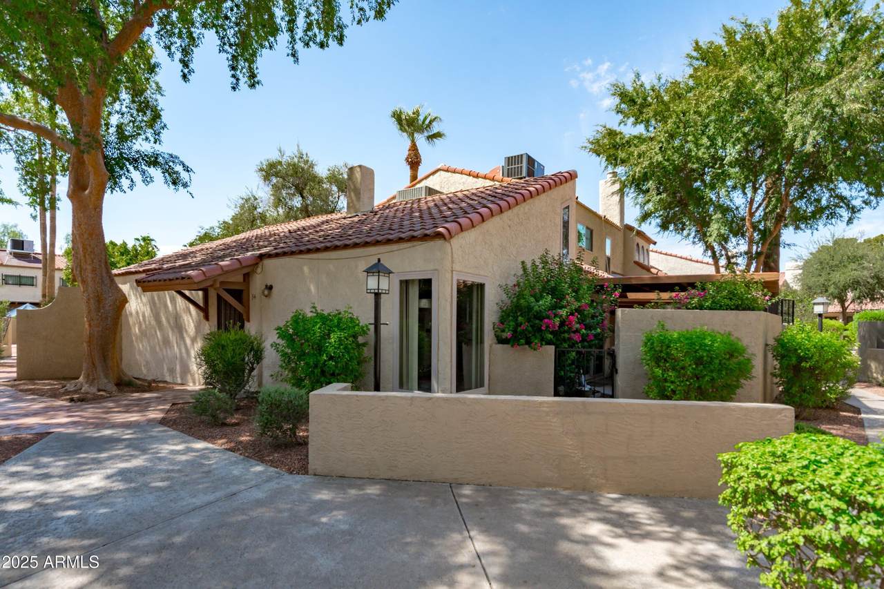 6533 7TH Avenue - Photo 1