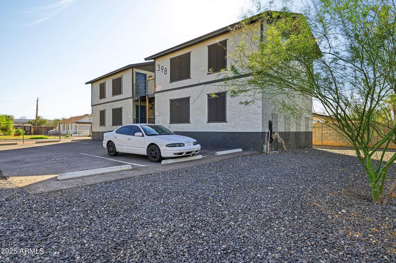 398 20TH Drive - Photo 1