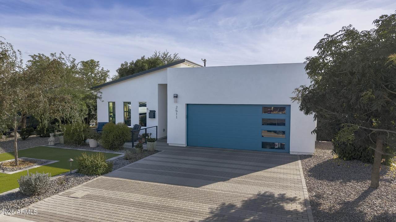 2511 Earll Drive - Photo 1