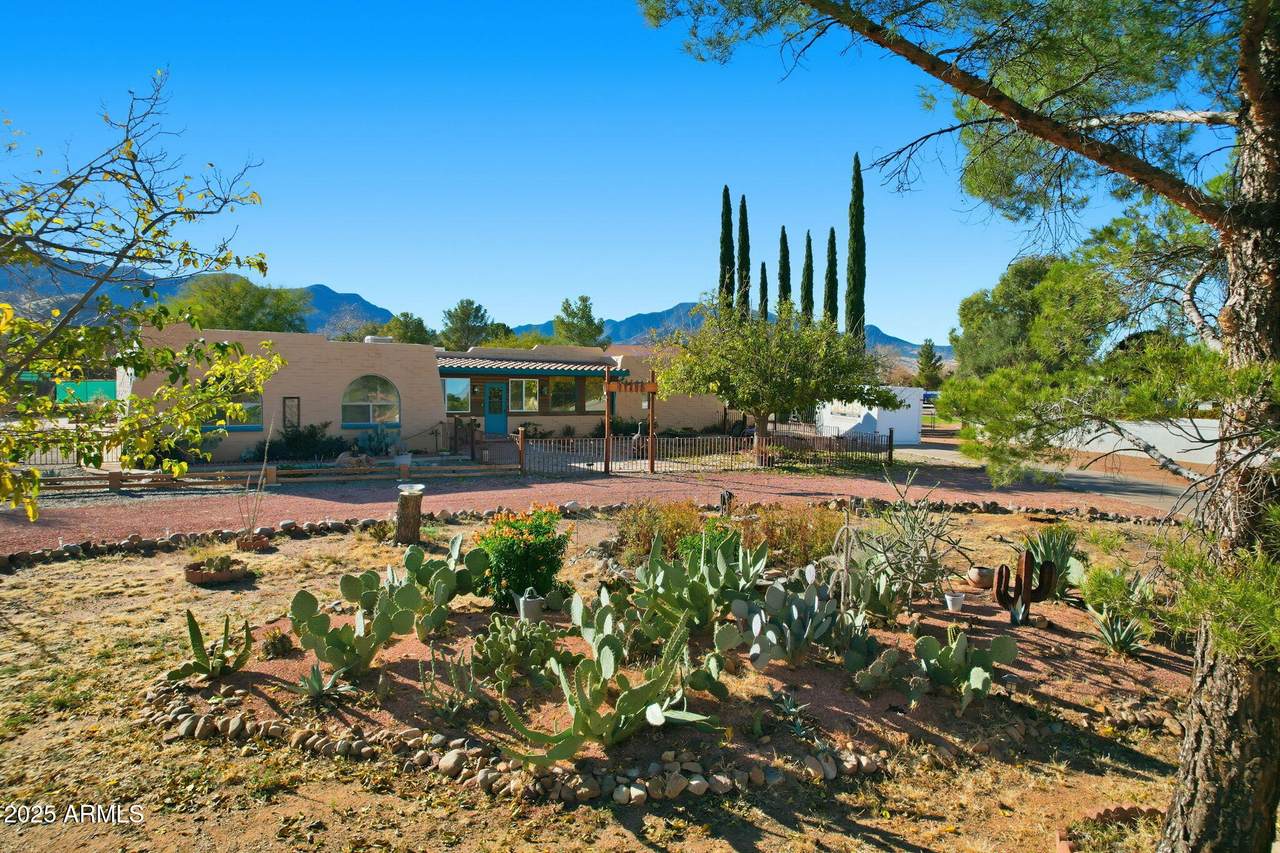 4828 Bannock Avenue - Photo 1