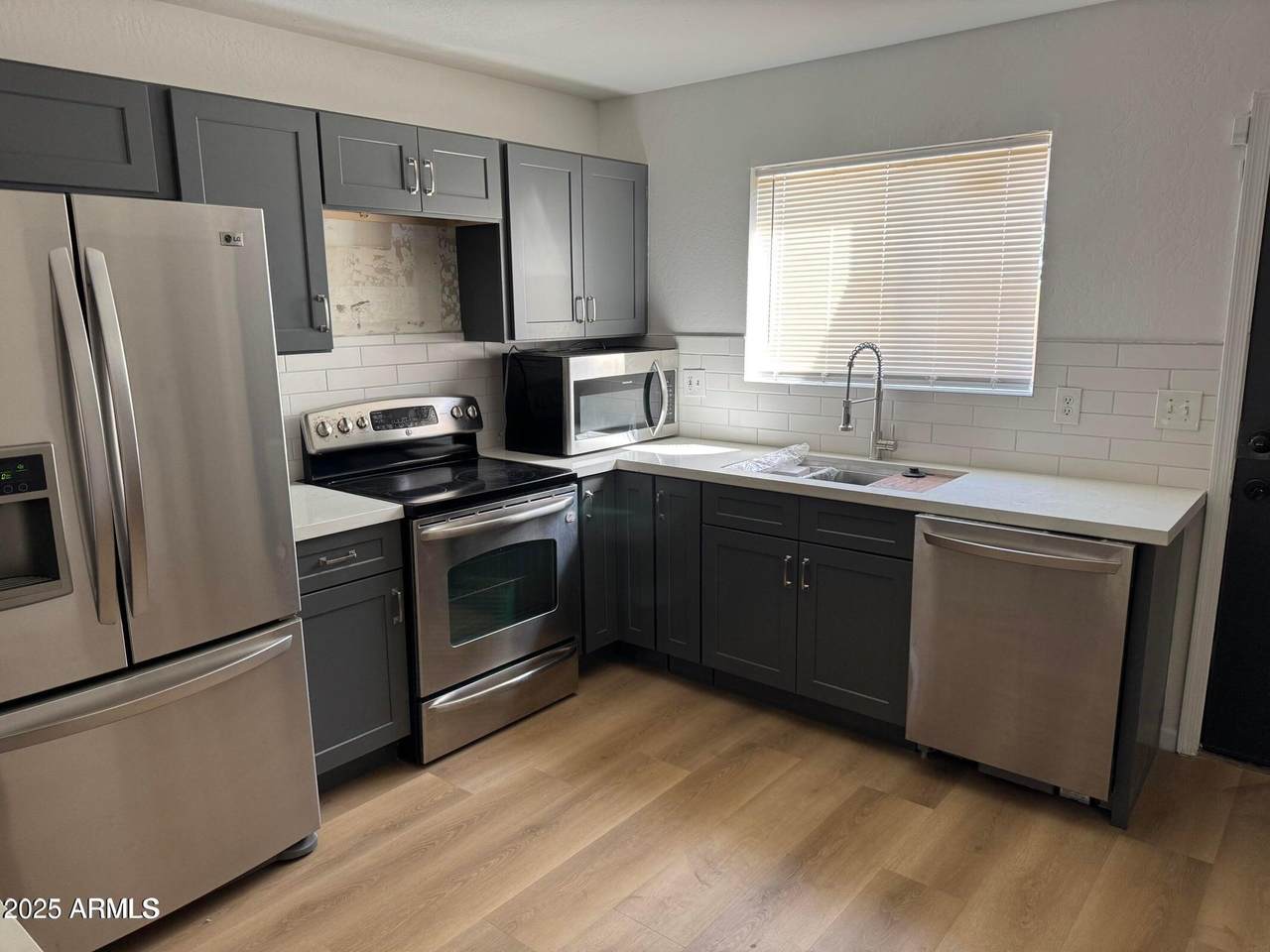 18239 40TH Street - Photo 1