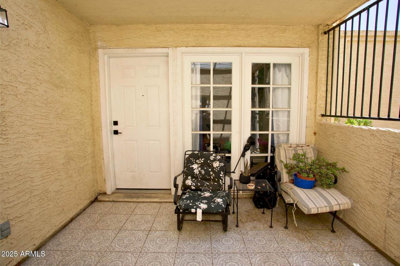 https://bt-photos.global.ssl.fastly.net/armls/1280_boomver_1_6956232-2.jpg