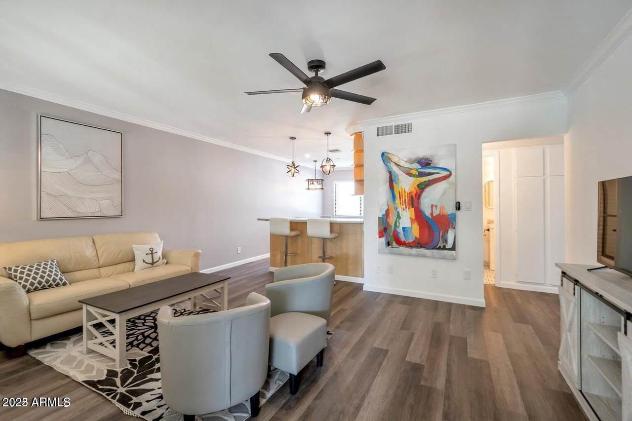 721 Montebello Avenue - Photo 1