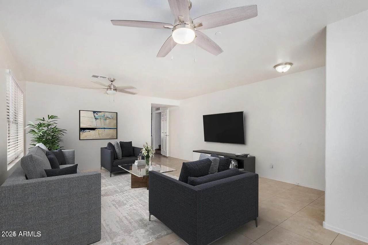 11836 Rosewood Drive - Photo 1