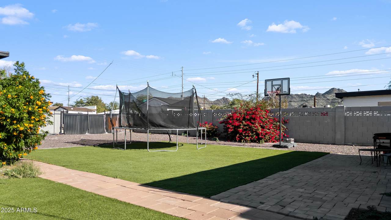 1144 Sunnyslope Lane - Photo 1