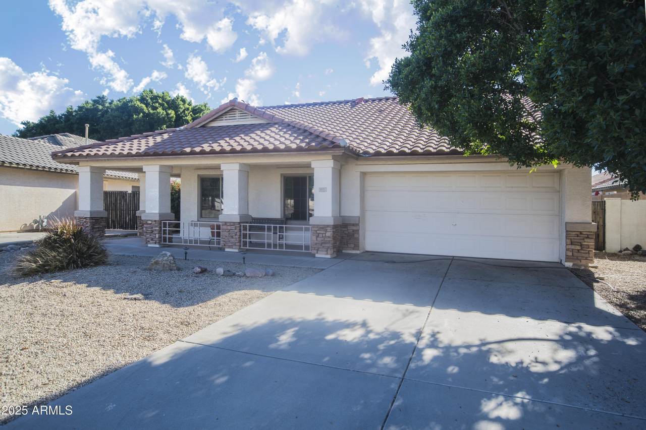 9935 Irma Lane - Photo 1