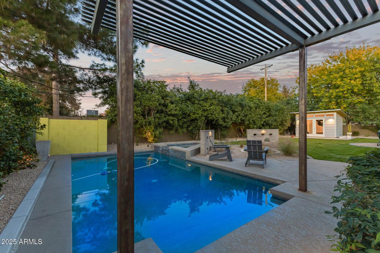 1318 Glenn Drive - Photo 1