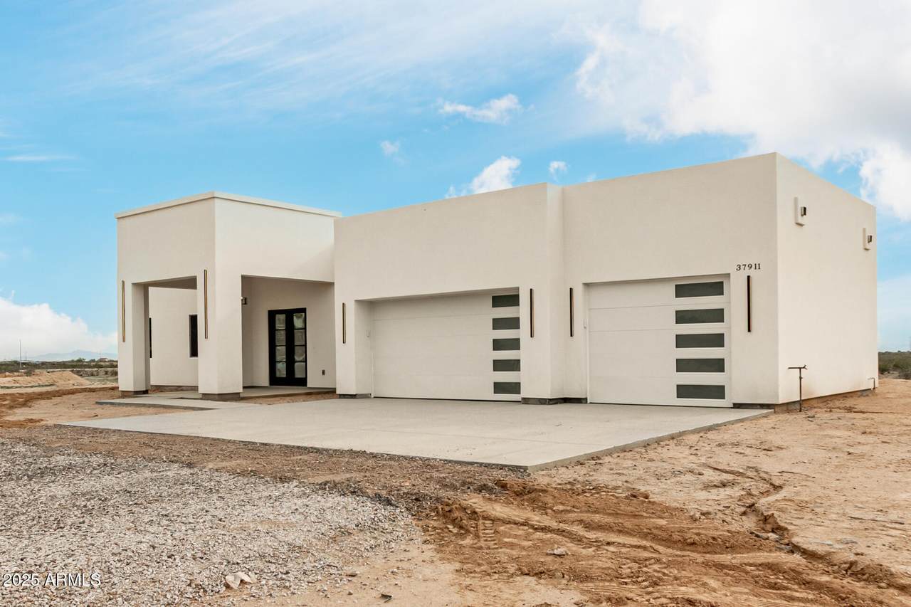 37911 Rancho Drive - Photo 1