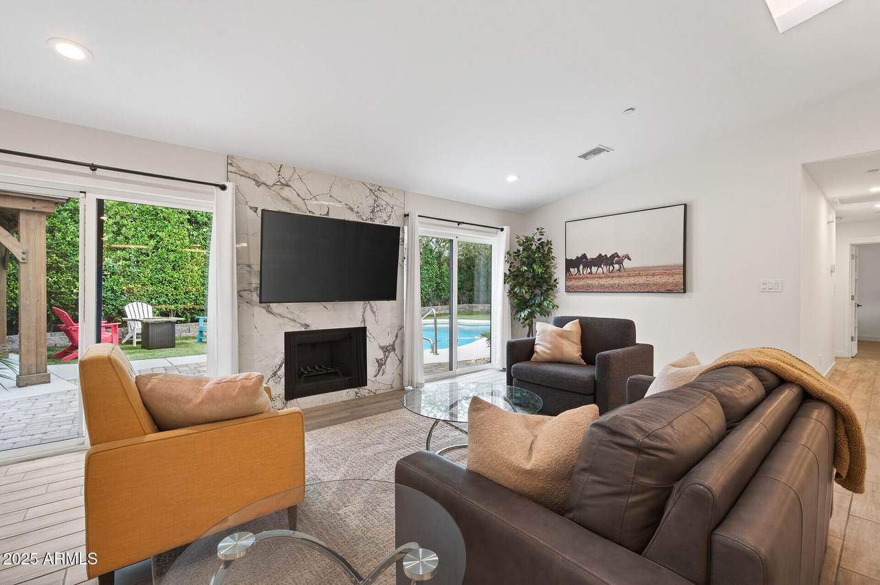 7719 Rovey Avenue - Photo 1