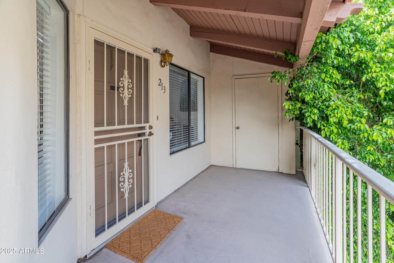 1017 Maryland Avenue - Photo 1