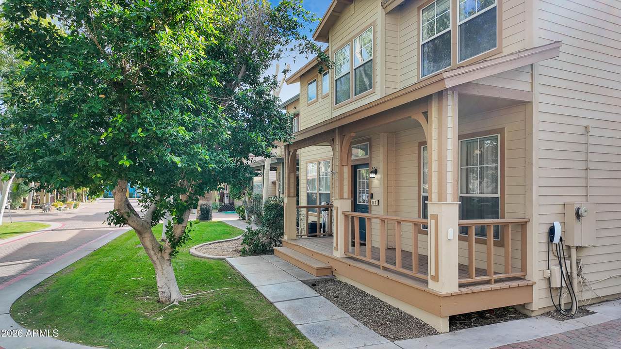 942 Ash Avenue - Photo 1