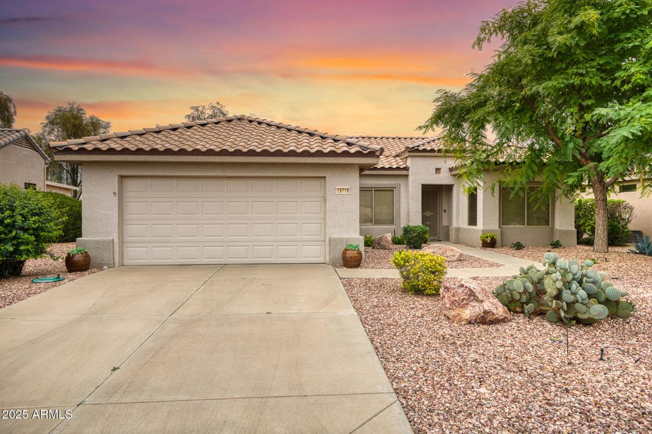 19719 Desert Song Way - Photo 1