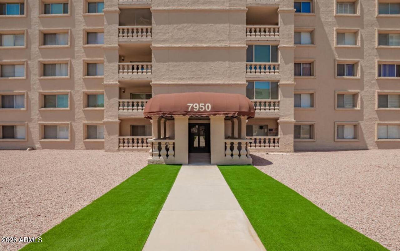 7950 Camelback Road - Photo 1