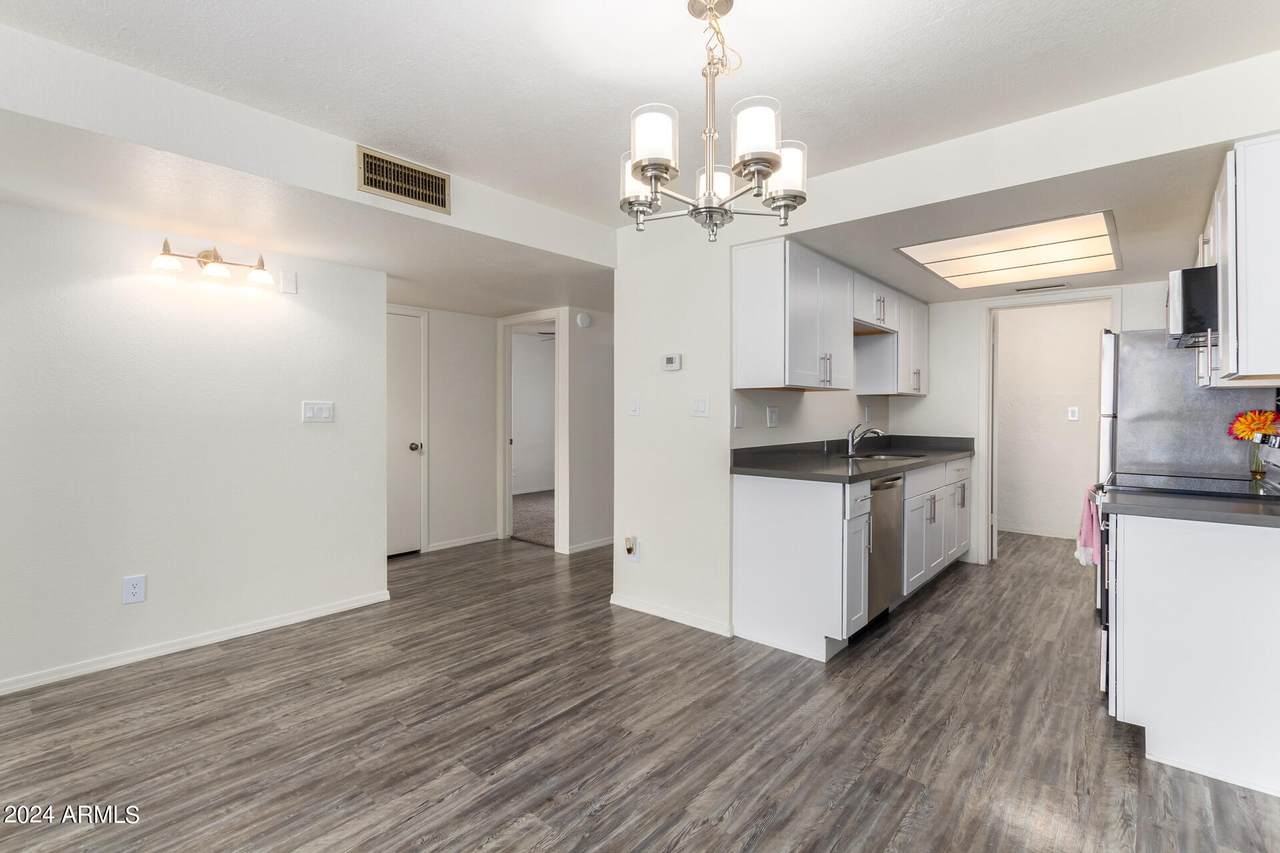 11048 28TH Drive - Photo 1