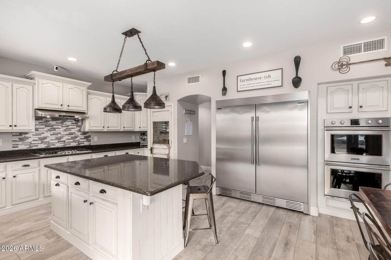 18819 Amelia Avenue - Photo 1