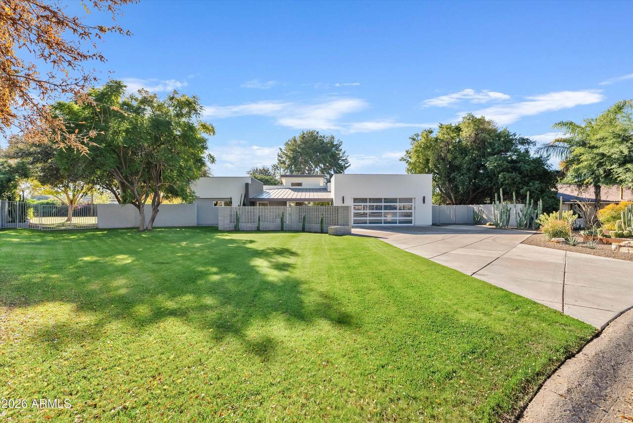 2933 Pierson Street - Photo 1