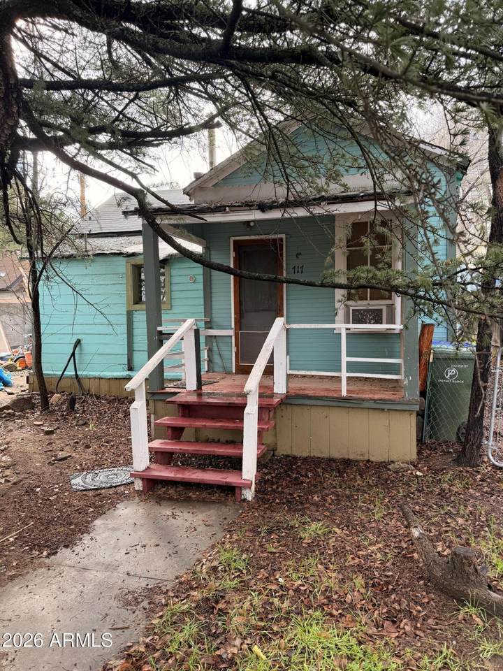 715 Gurley Street - Photo 1