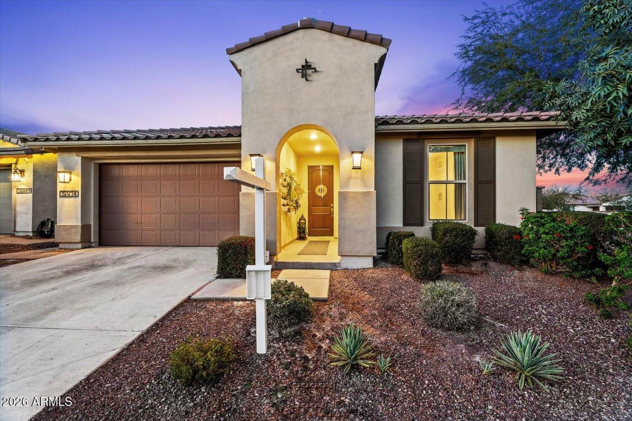 19934 Glenrosa Avenue - Photo 1