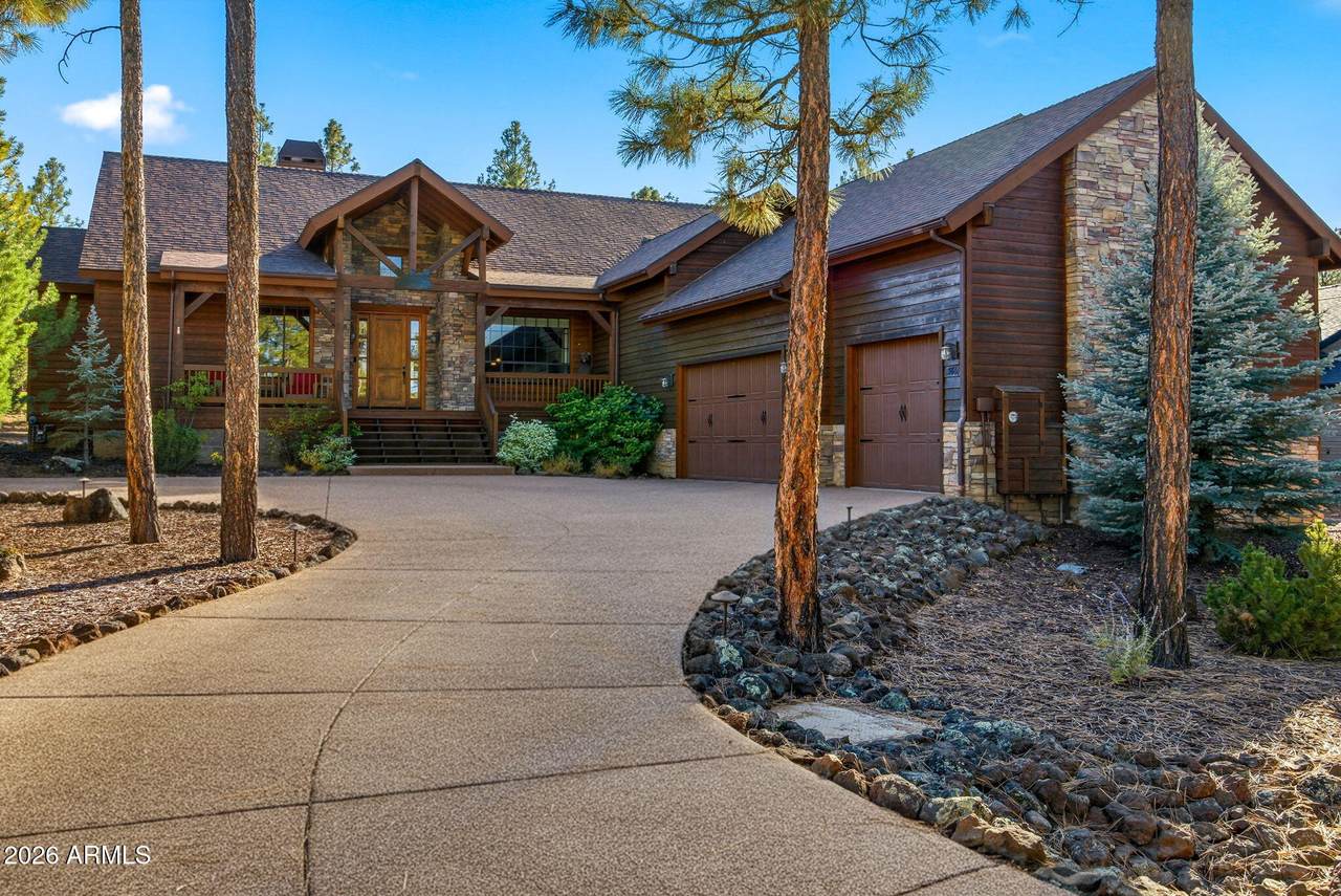 3861 Hawthorn Road - Photo 1