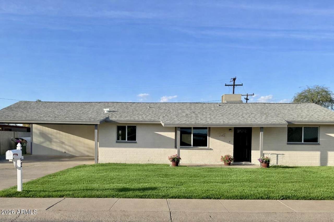 702 Manor Drive - Photo 1