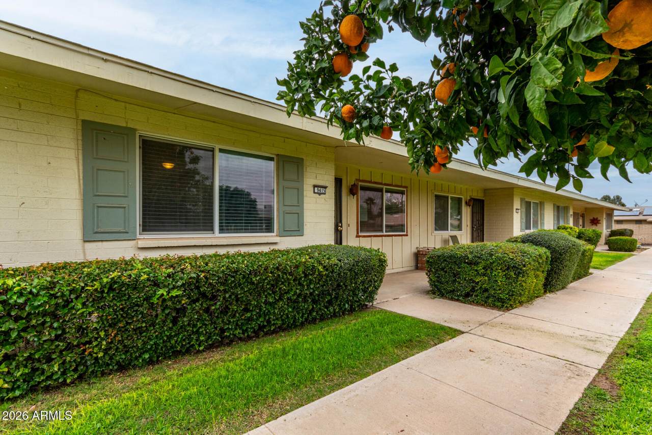 9415 111TH Avenue - Photo 1