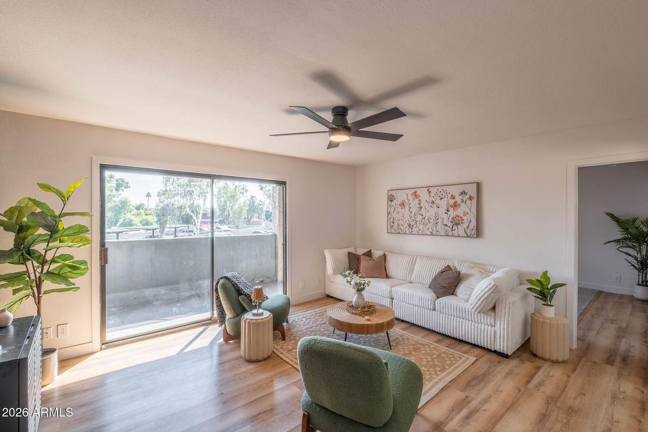 1730 Emelita Avenue - Photo 1