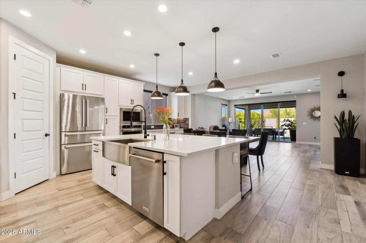 1946 Horsetail Trail - Photo 1