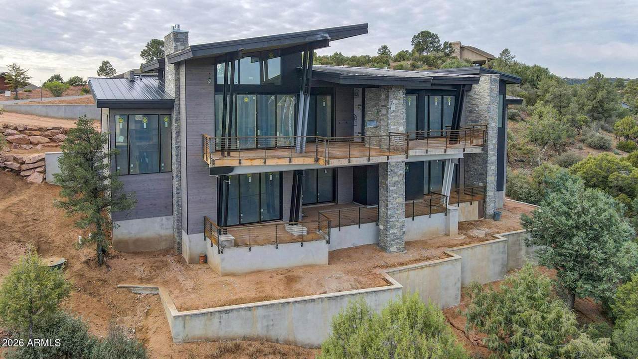 2502 Morning Glory Circle - Photo 1