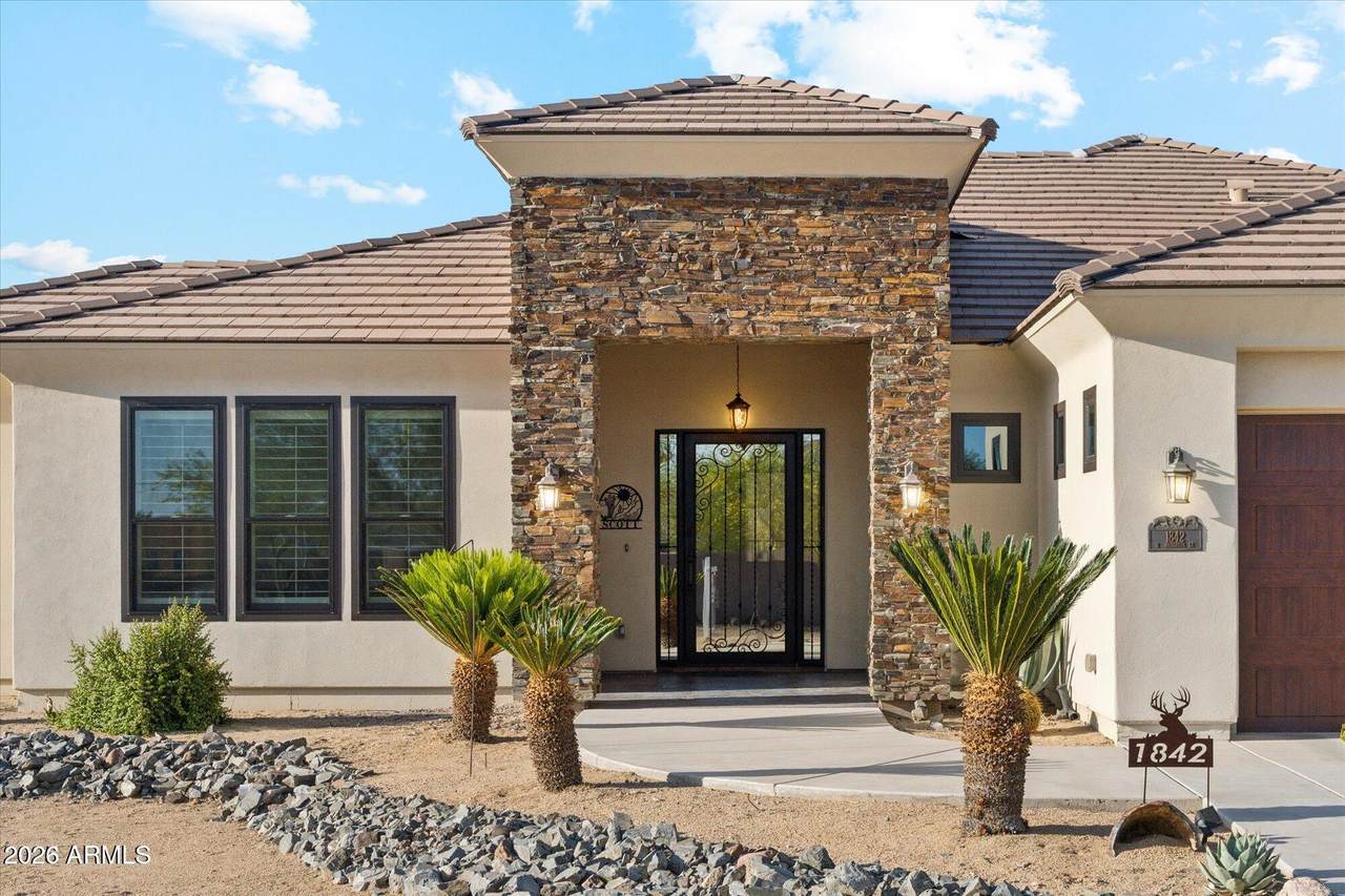 1842 Mesquite Street - Photo 1