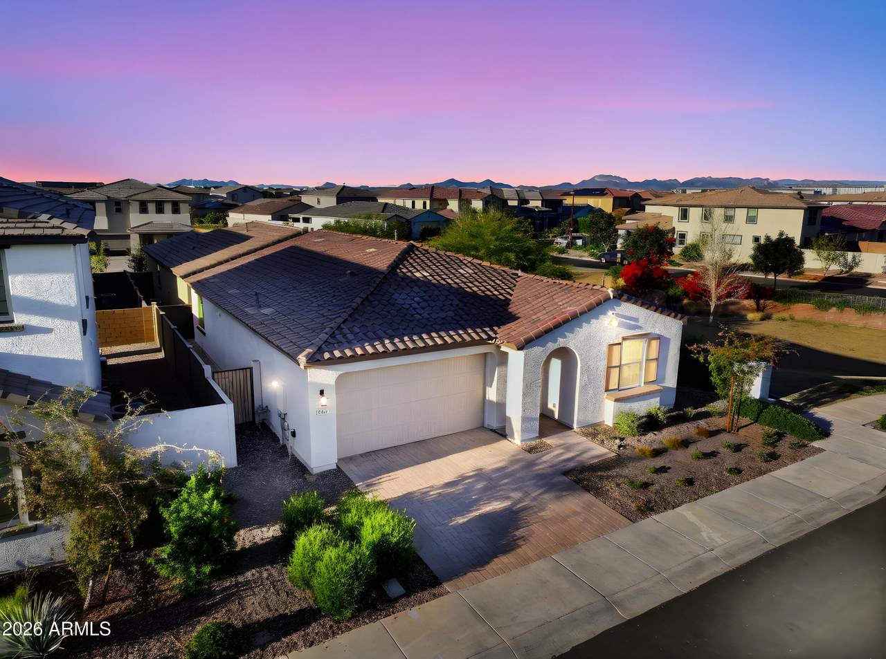 9426 Saturn Avenue - Photo 1