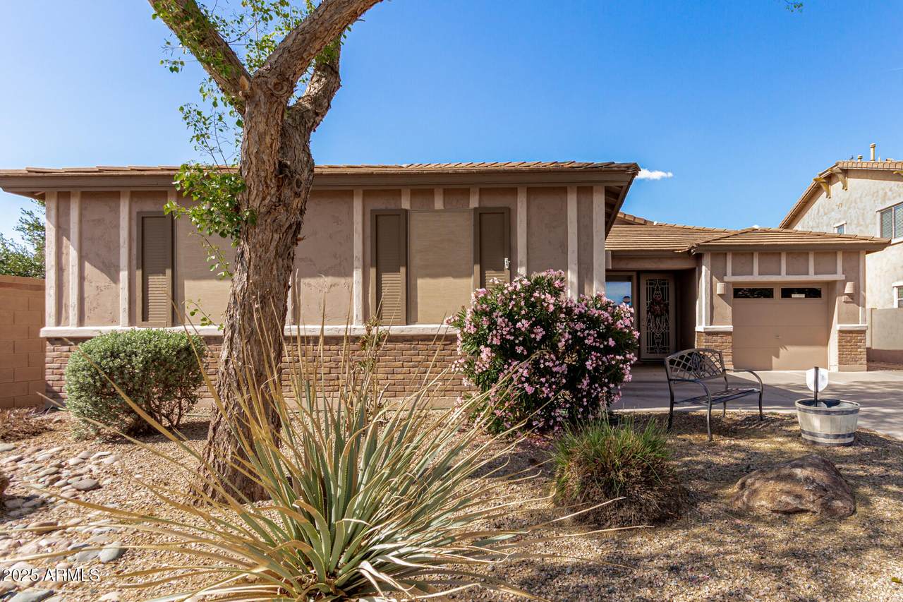 368 Key West Drive - Photo 1