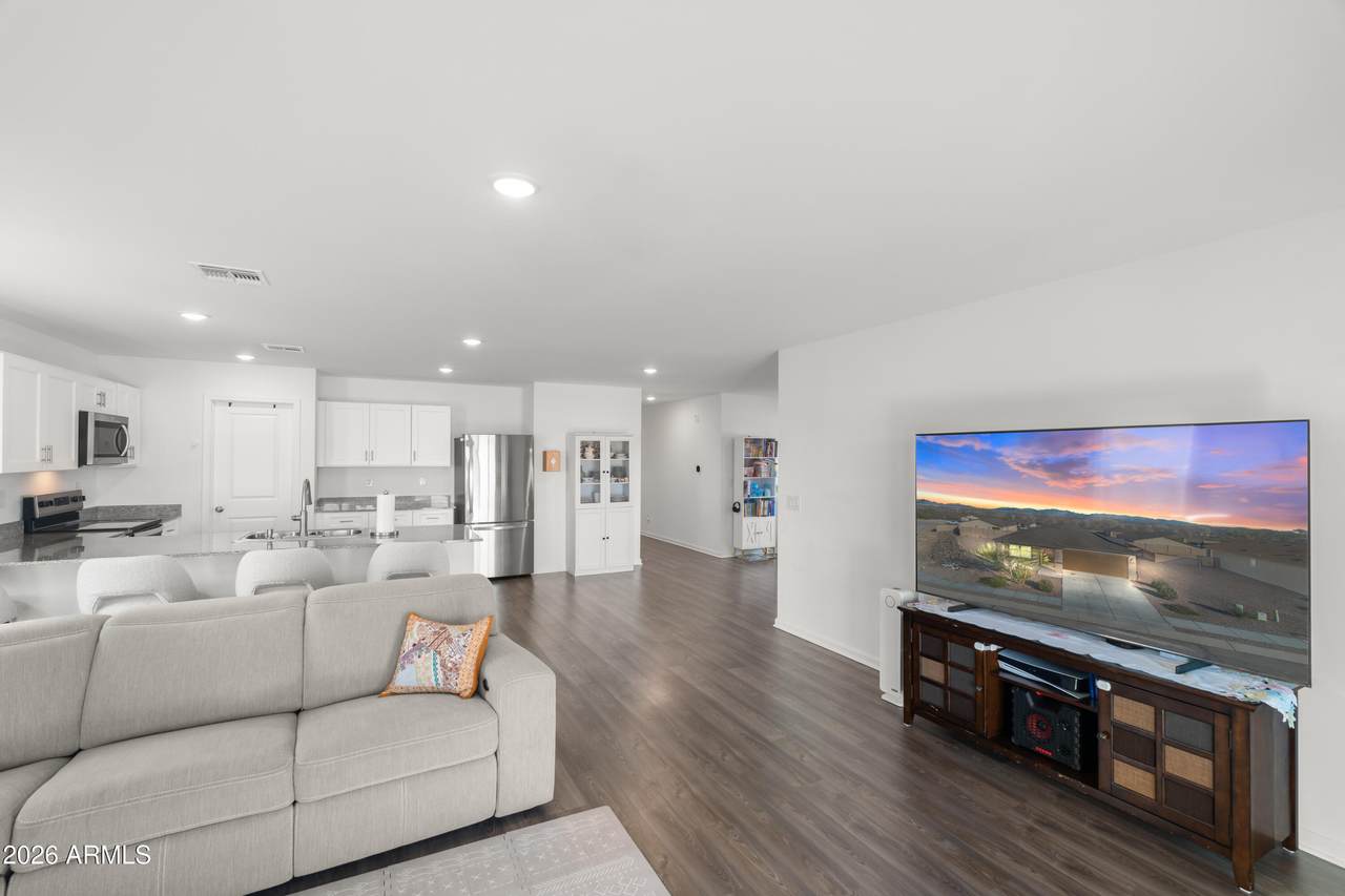 1243 Lenora Loop - Photo 1