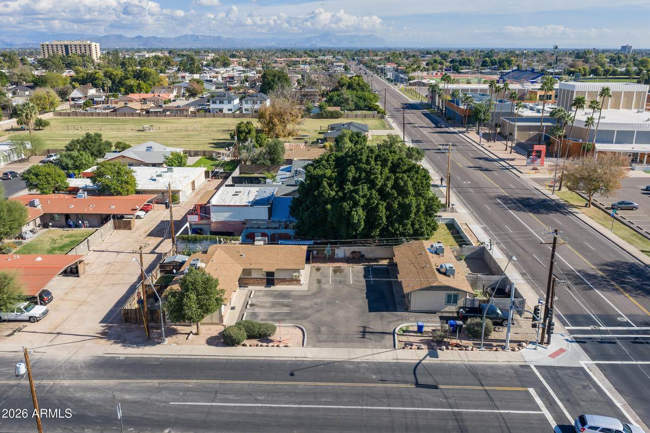 805 Westwood - Photo 1