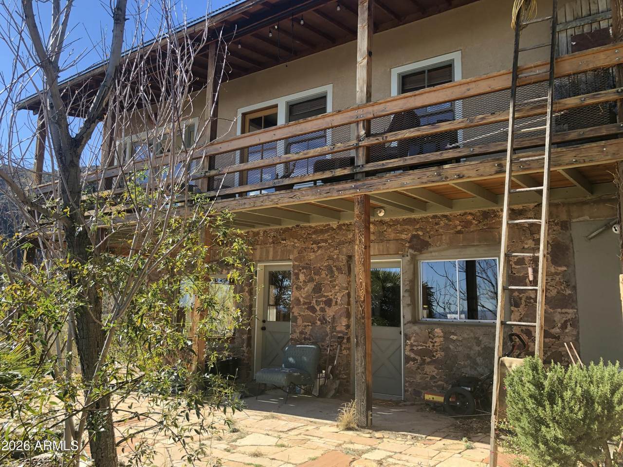 213 6TH Street - Photo 1