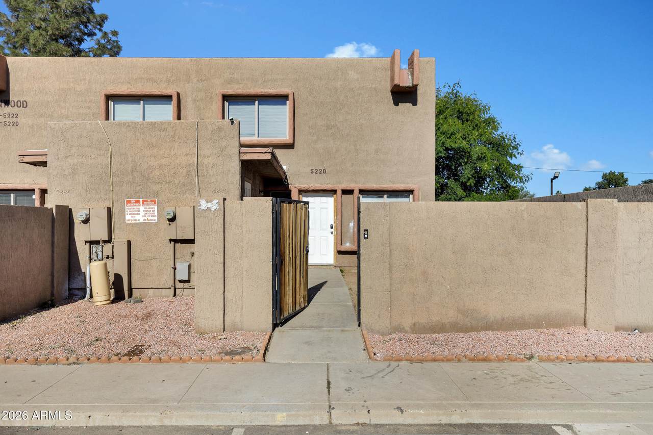 5220 Lynwood Street - Photo 1