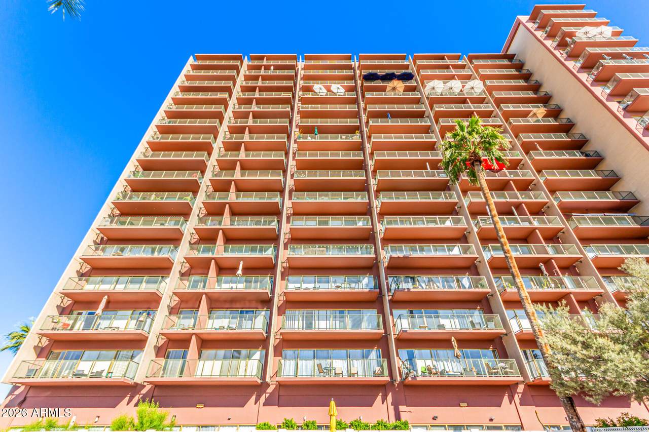 https://bt-photos.global.ssl.fastly.net/armls/1280_boomver_1_6970927-2.jpg