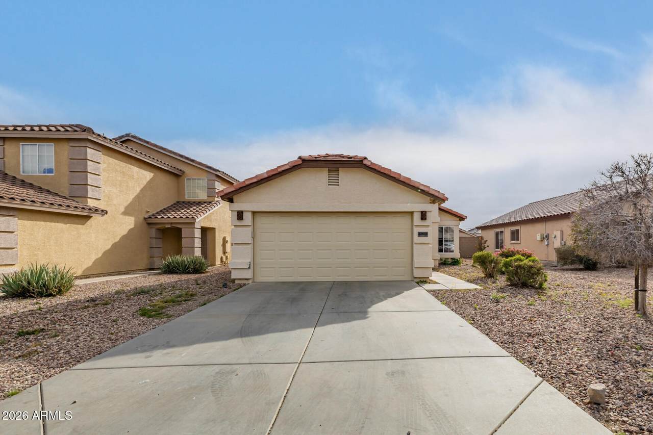 22833 Cantilever Street - Photo 1